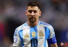ليونيل ميسي خلال نهائي كأس العالم 2026 بعد خسارة الأرجنتين أمام إسبانيا وسط انتقادات بسبب صمته عن سلوك منتخب بلاده.