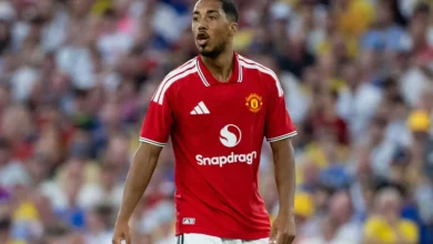 يوري تيليمانس يعتذر لجماهير أستون فيلا بعد انتقاله إلى مانشستر يونايتد